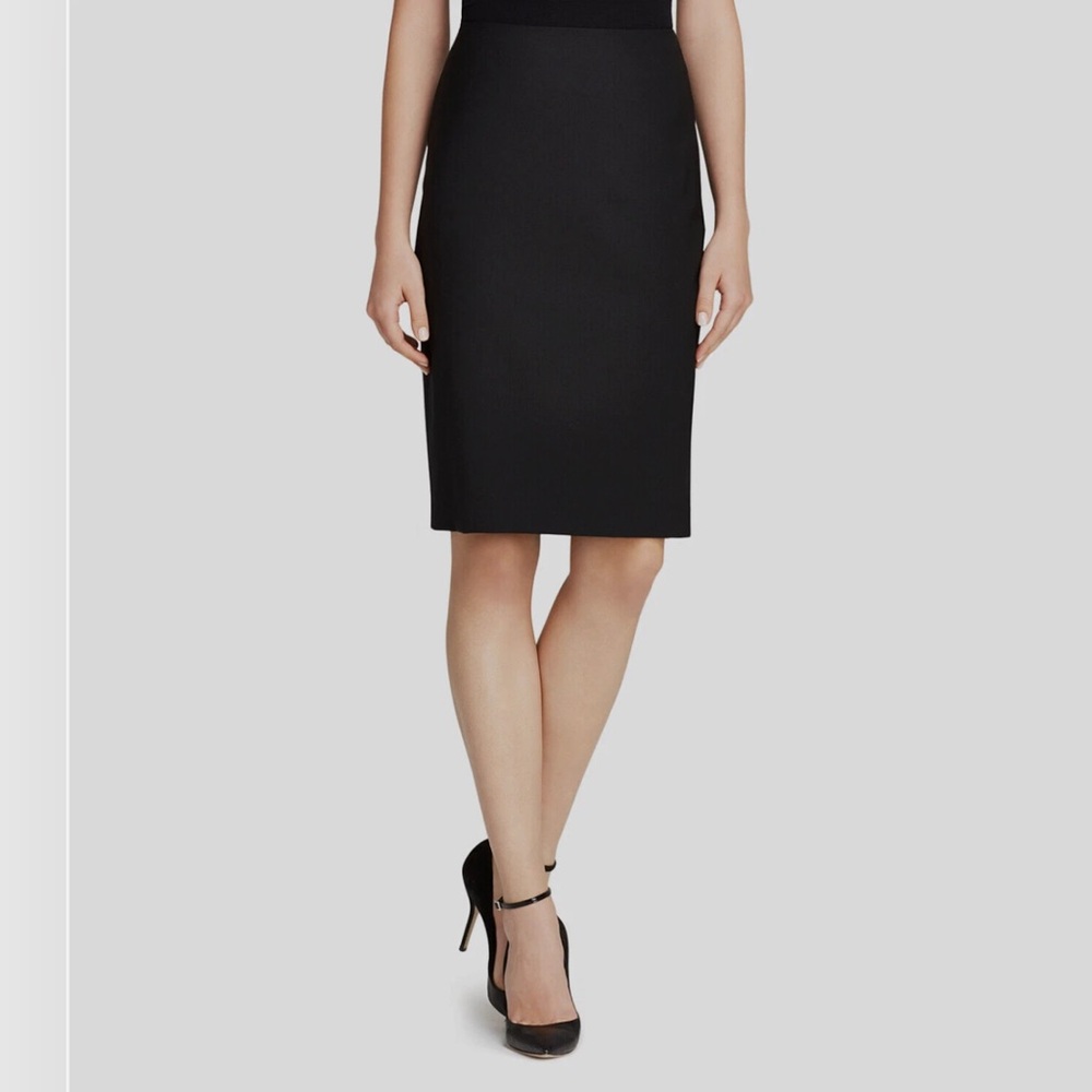 Theory Pencil Edition Skirt Style F0001310 Black Wool Made in USA Size 6